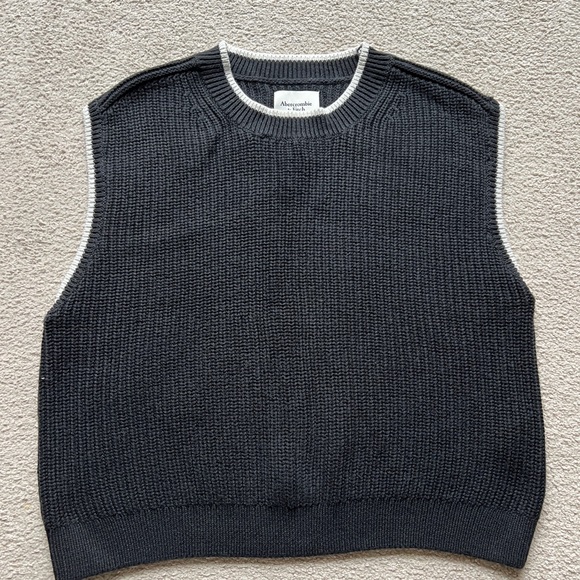 Abercrombie & Fitch Cable Knit Acadmia Crew Sweater Vest Black White Trim Sz L - Picture 6 of 13